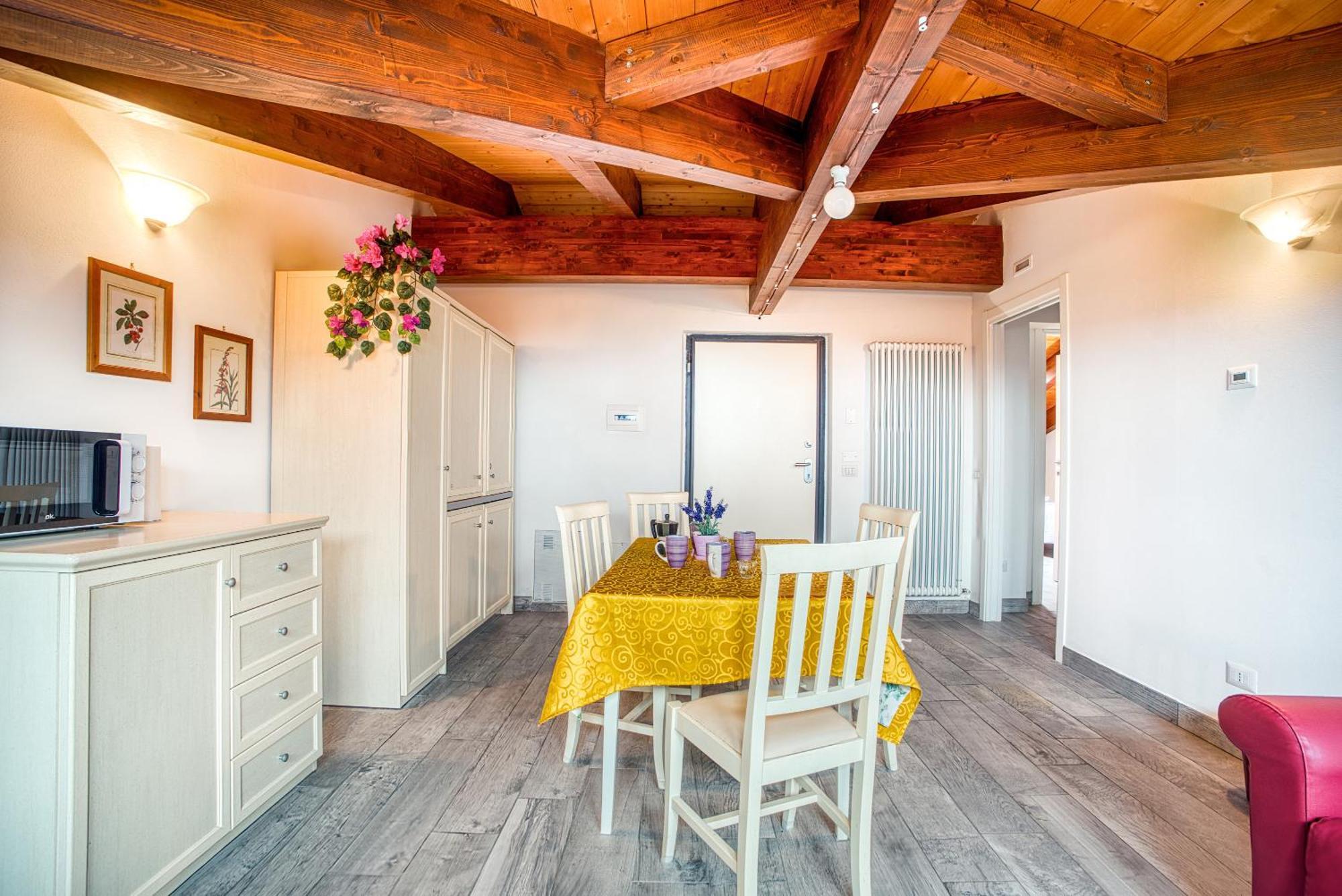 Casavacanzelemore - Casa Zoe Valfabbrica Exteriör bild